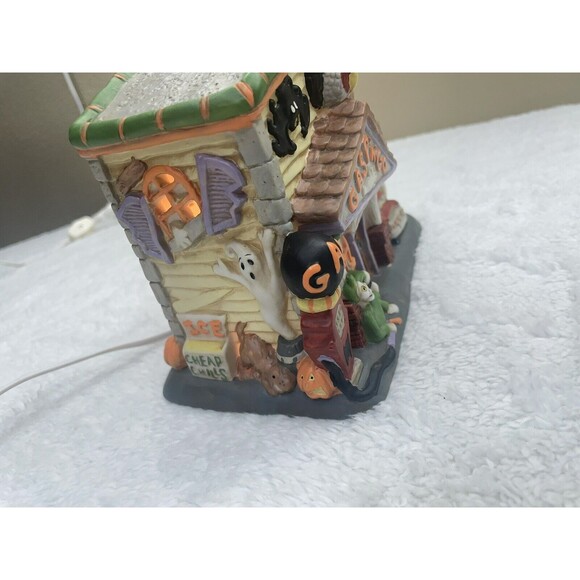 Midwest Of Cannon Falls Creepy Hollow Gasp N Go Mini Auto Shop Halloween*Works** - Picture 7 of 16